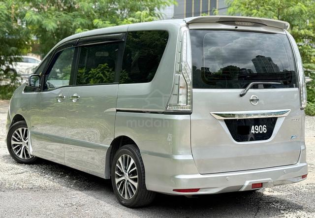 Nissan SERENA 2.0 HIGHWAYSTAR 2017 (A) 8 SETER MPV - 3