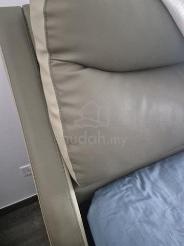 King Size Bed Frame + 30cm Latex Layer Mattress |  - photo 2 of 4