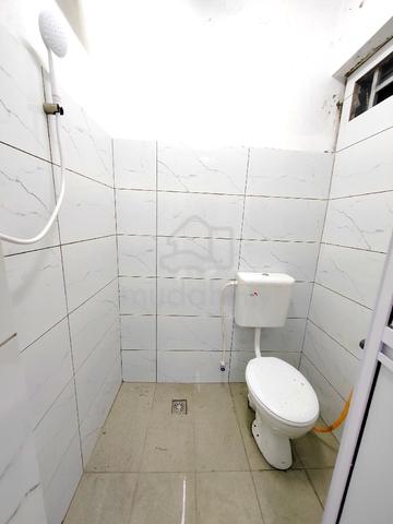 Bilik Sewa Batu Kawan Perempuan (Direct Owner)  5