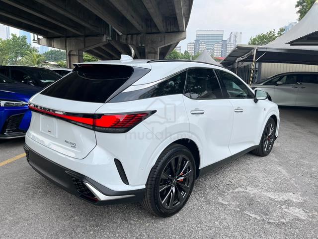 2025 RX350 2.4 FSPT WHITE LTR 2nd Row Power seats - 2