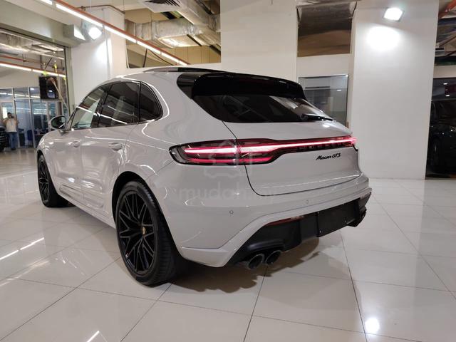 JPN CBU - 2023 Porsche MACAN 2.9 GTS NEW FACELIFT - 2