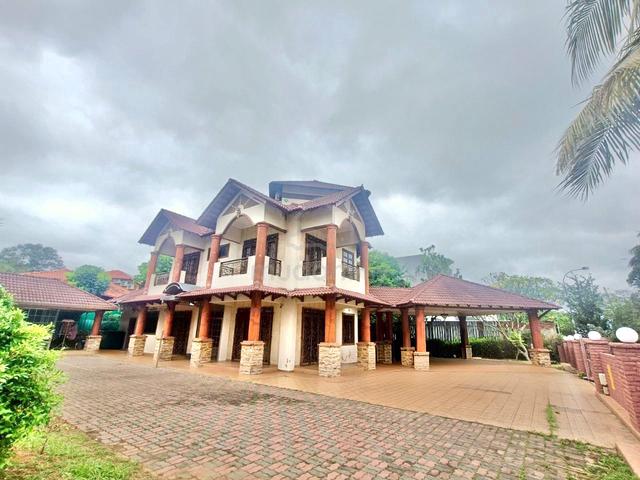 [KEJIRANAN ELITE - GATED/GUARDED] Bungalow Ozana Villa, Ayer Keroh MLK 1