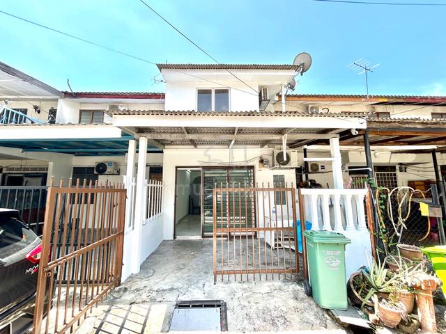 Newly Refurbished Fully Reno Terrace 2 Storey Taman Beringin Kepon 1