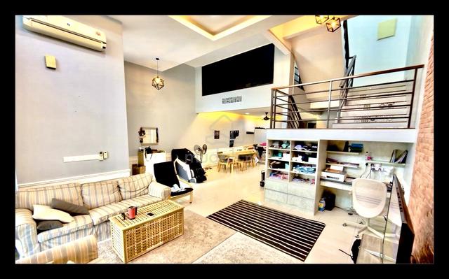 LOW DEPOSITπ₯ NEGO RENOVATED 2.5 Storey Iris TTDI Grove Kajang 1