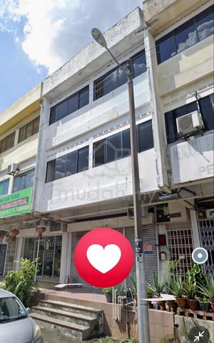 Taman Johor Jaya Jalan Ros Merah Three Storey Terrace Shop FOR RENT 1