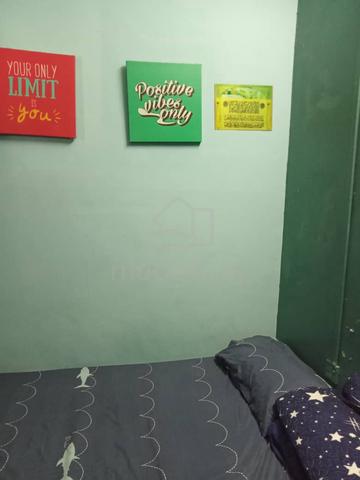 Bilik Untuk Disewa 1