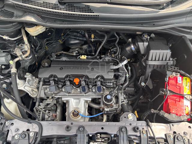 2017 Honda CR-V 2.0 i-VTEC FACELIFT (A) - 4