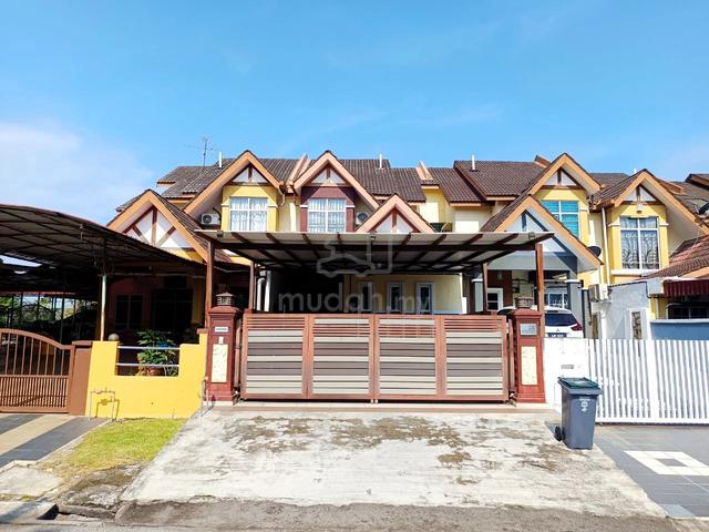 Freehold Renovate Double Storey Terrace Taman Warisan Puteri, Sikamat 1