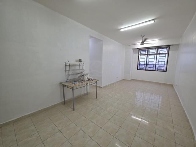 Indah Court Apartment (Bukit Indah) 1