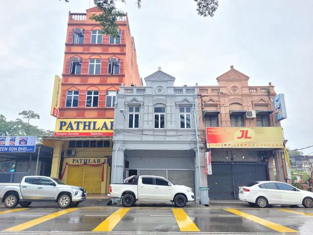 Hot location Double storey Shoplot jalan tun dr ismail seremban 1
