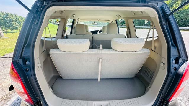 2010 Nissan GRAND LIVINA 1.6(Auto)MPV,LIKE - 5
