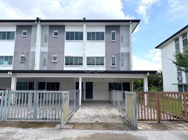 OXFORD PARK Townhouse, BATU 9 1