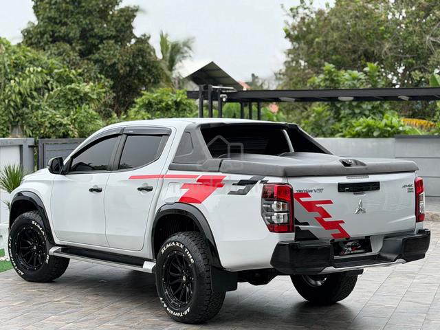 2019 Mitsubishi TRITON 2.4 VGT A/T PREMIUM MY2016 - 3