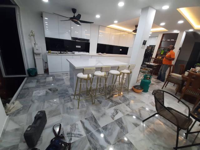 Carousel Image