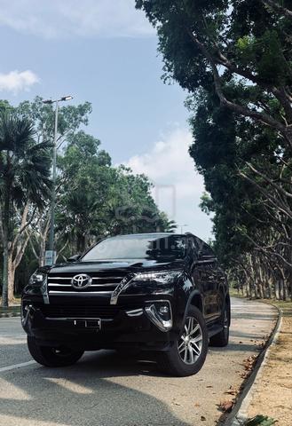 2019 Toyota FORTUNER 2.7 SRZ 4X4 2TR-FE (A) - 1