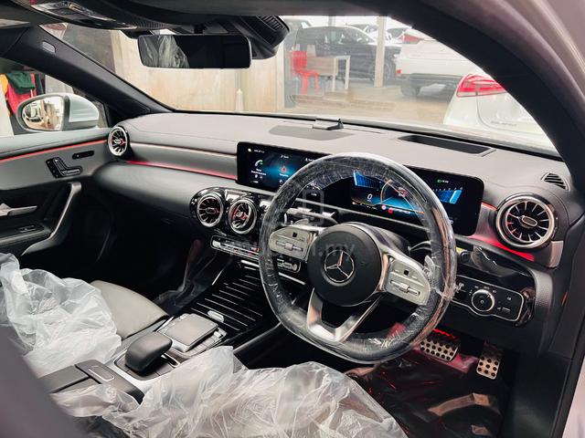 2021 Mercedes Benz A35 2.0 AMG Premium Plus UNREG - 5