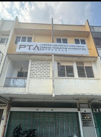 Strategic 3rd floor shoplot unit for RENT!!! 1