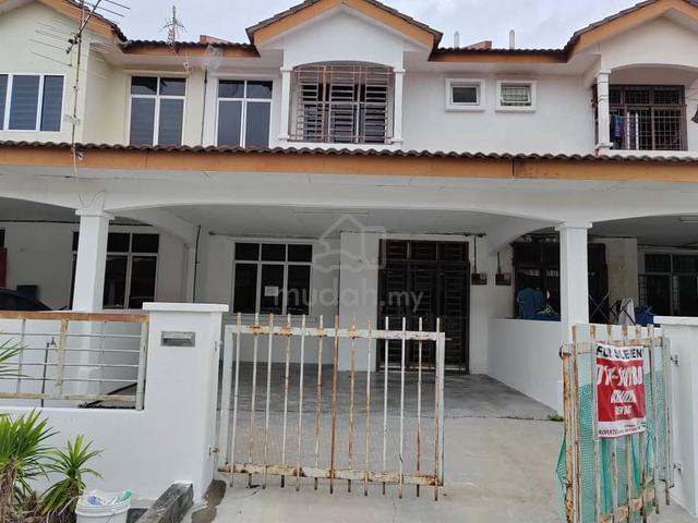 4 rooms 3 toilet freehold 2 storeys house 1