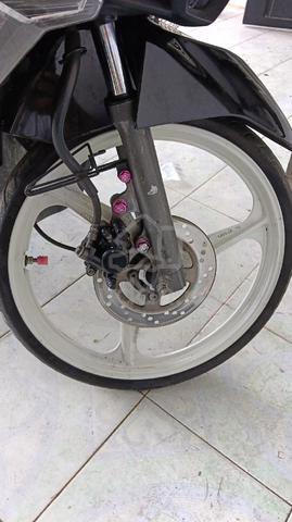 tyre - photo 3 of 6