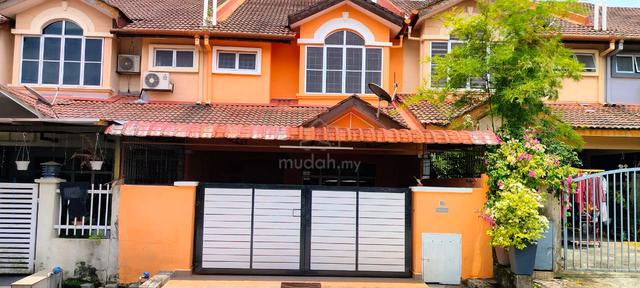 [FACING PADANG] 2 Storey Taman Pelangi Semenyih 1, Semenyih 1