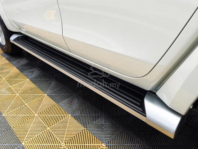 Mitsubishi TRITON 2.4 VGT 4WD FACELIFT PERFECT WTY - 3