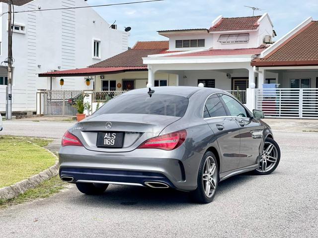 ON THE ROAD 2017 Mercedes Benz CLA180 1.6 AMG (A) - 5