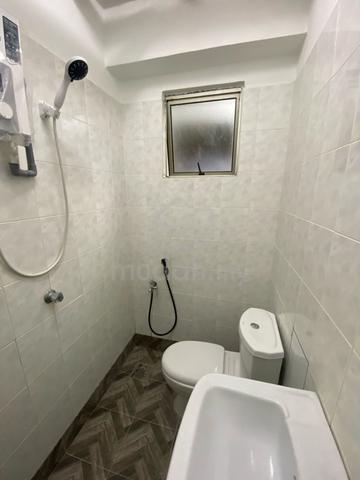 Spacious Room in Kajang/Bangi – All Bills Included! 5
