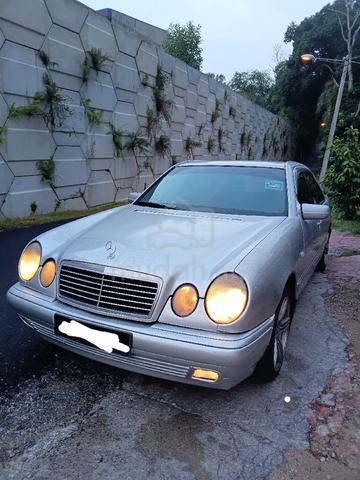 1995 Mercedes Benz 230E 2.0 W114 (M) - 2
