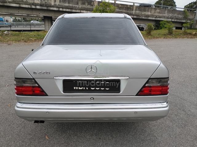 1991 Mercedes Benz 260E 2.6 (A) - 3