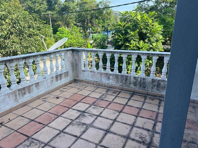 Peaceful Area Corner House 2- STOREY Terrace House (Sikamat) 5