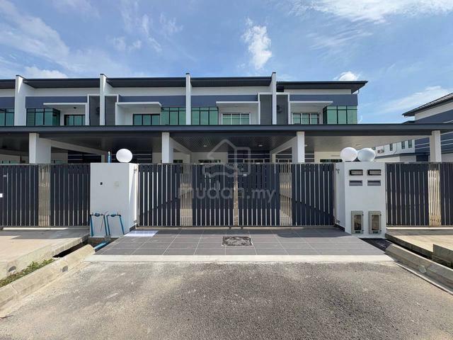 New Double Storey Terrace Intermediate House for Rent at Lopeng Miri 1