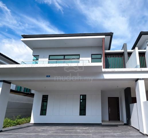 Bandar Putra Double Storey Semi Detached House 5bed Kulai Johor 1