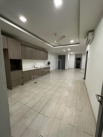 LakeFront Residence 1