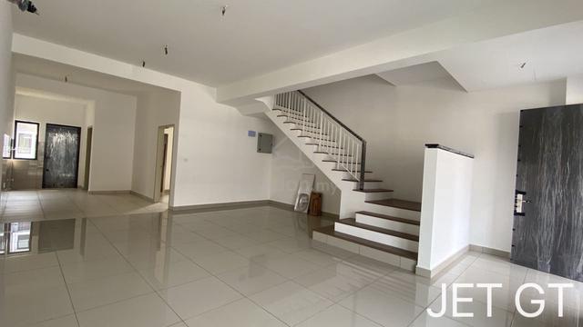 Casira 3 @ Bandar Bukit Raja Double Storey For Sale✨ 1