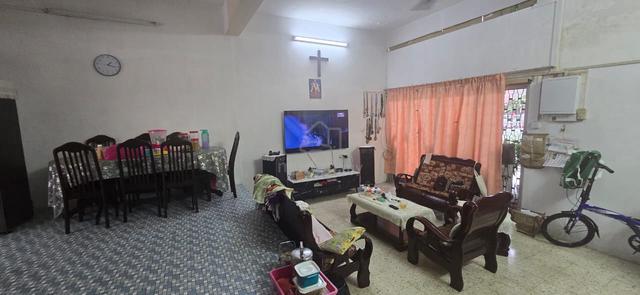 Double Storey in Taman Pertama Taiping for RM358K? Great value! 1