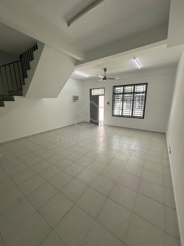 Taman Pulai Mutiara/ Skudai/ Double Storey/ 4bed 3bath/ Cheapest/ G&G 1
