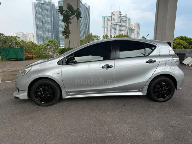 2013 Toyota PRIUS C 1.5 TRD SPORTIVO - F.SERVICE - 5