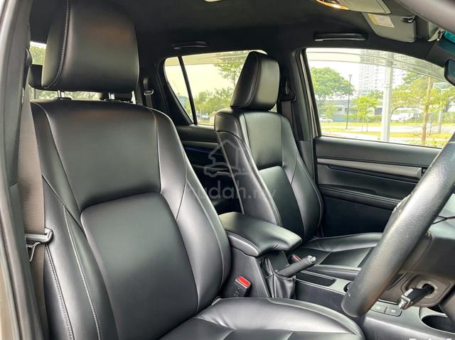 2020 Toyota HILUX 2.8 ROGUE FACELIFT 4X4 AT D-CAB - 5