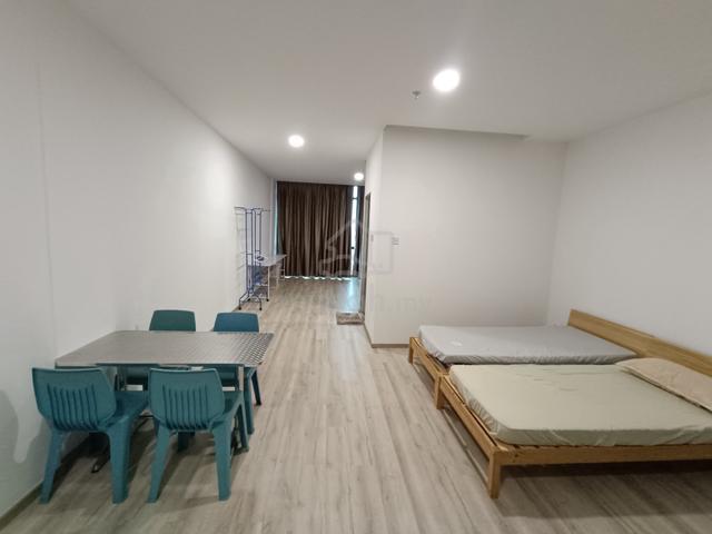 Summer Suites @ The Summer Shopping Mall 1