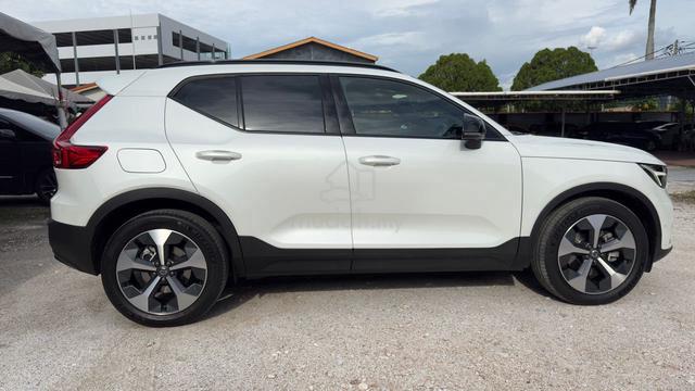 2023 Volvo XC40 2.0 B5 ULTIMATE MY22- Warrty 2028 - 4