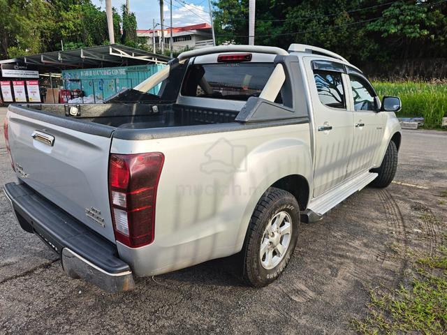 2017 Isuzu D-MAX 3.0 V CROSS AUTO - 2