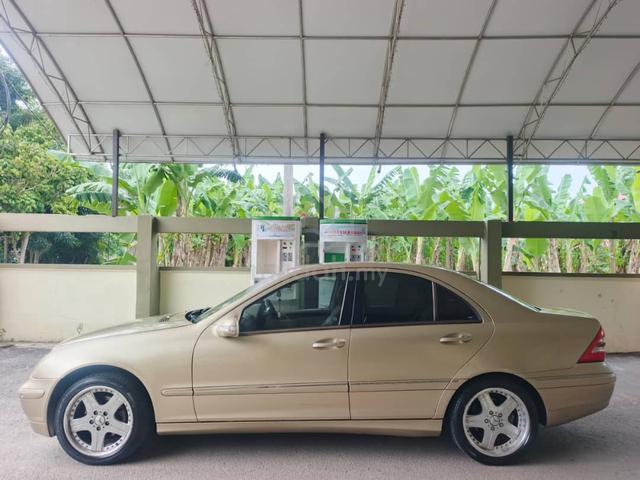 BGT 200 Mercedes BENZ C200 - 1