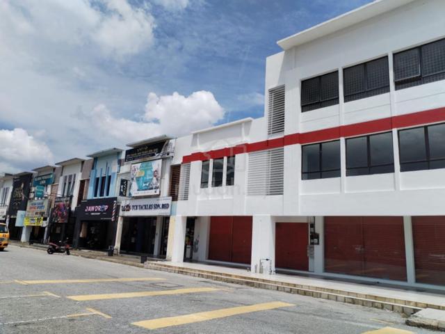 Double Storey Shop Lot Saujana Utama Sungai Buloh , Prime Area 1