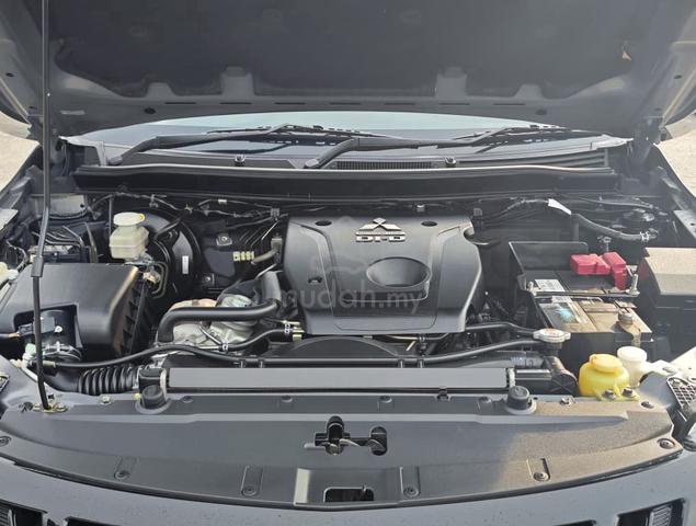 2018 Mitsubishi TRITON 2.4 VGT A/T PREMIUM (A) - 4