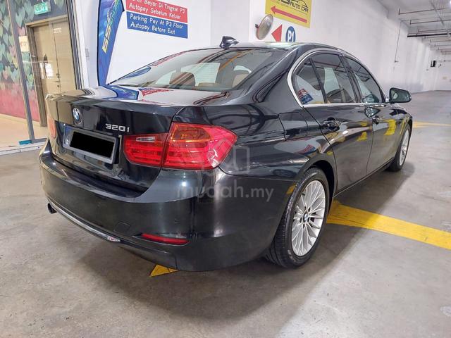 2013 BMW 320i Sport Line 2.0 - 2