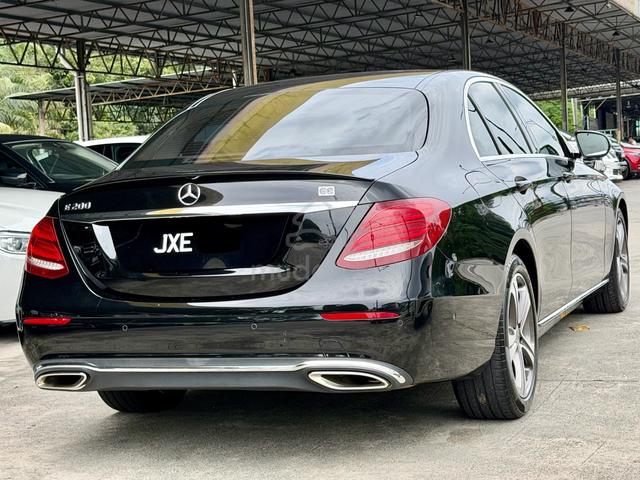 2018 Mercedes Benz E200 2.0 AVANTGARDE (CKD) (A) - 5