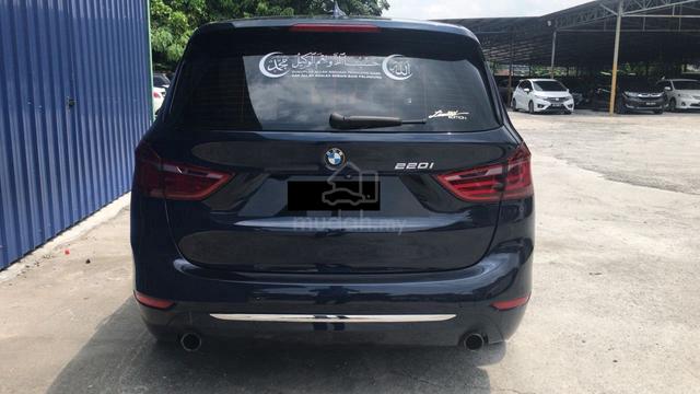 2015 Bmw 220i GRAN TOURER (LUXURY) 2.0 (loan kedai - 5