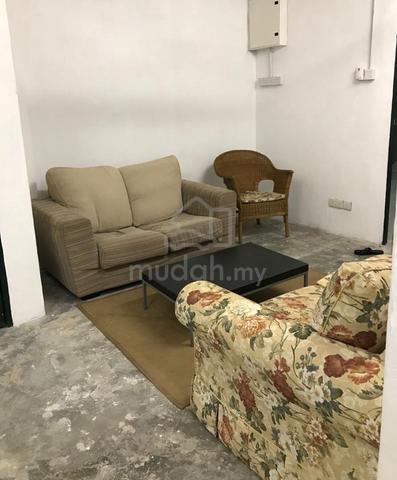 Bilik Sewa Lelaki Kelana Jaya (Sharing Room) with Private Bathroom 1