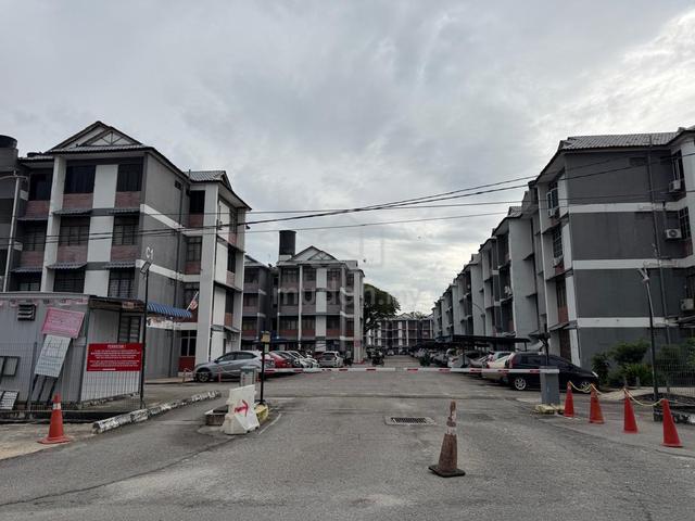 Taman Pauh Indah Flat 1