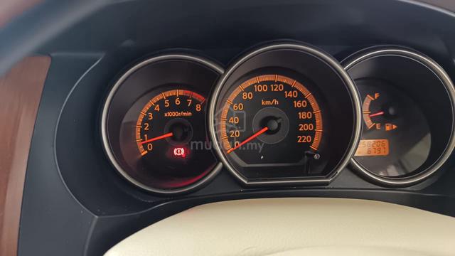 2010 Nissan GRAND LIVINA 1.8 IMPUL (A) - 4